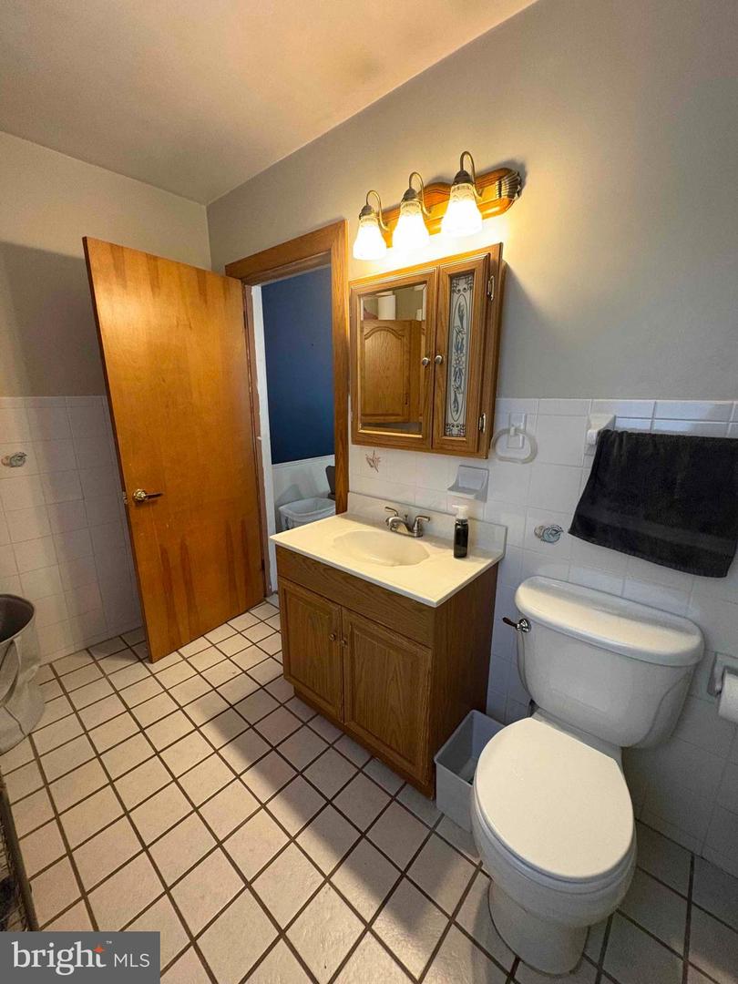 14 Arch St Property Photo 32