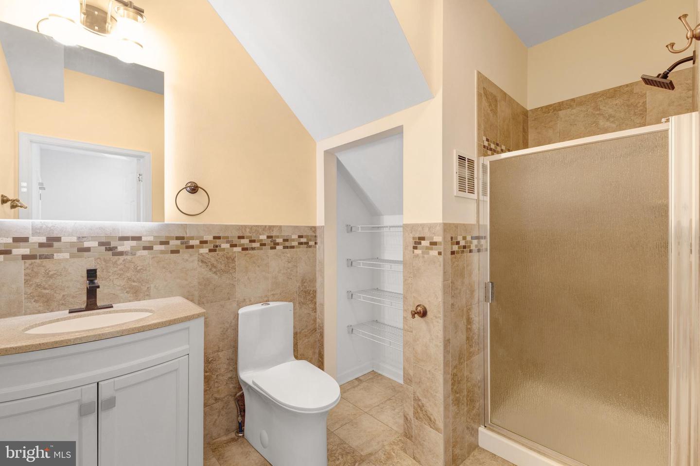 45 E Centre St Property Photo 34