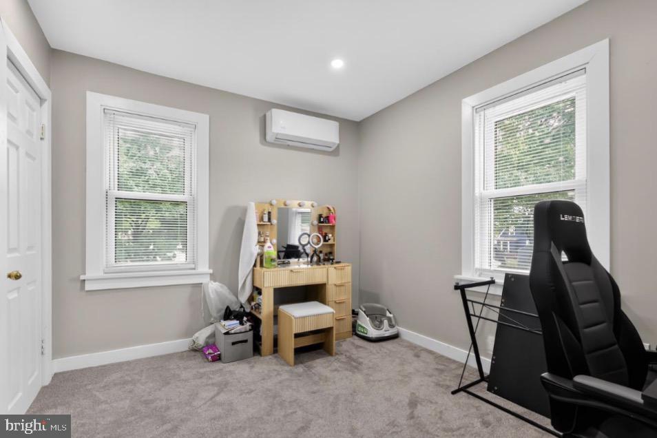437 Sheridan Ave Property Photo 16