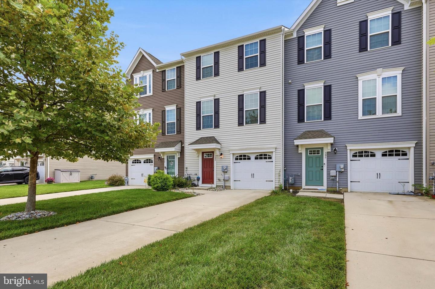 308 DALTON DR