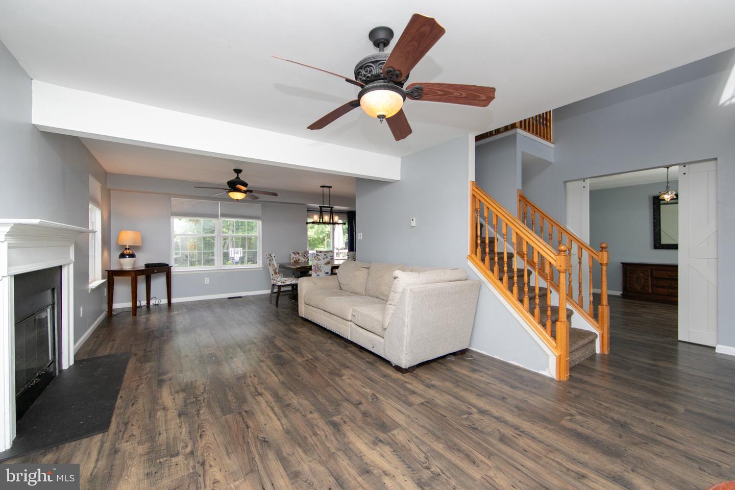 671 Lantern Way Property Photo 6