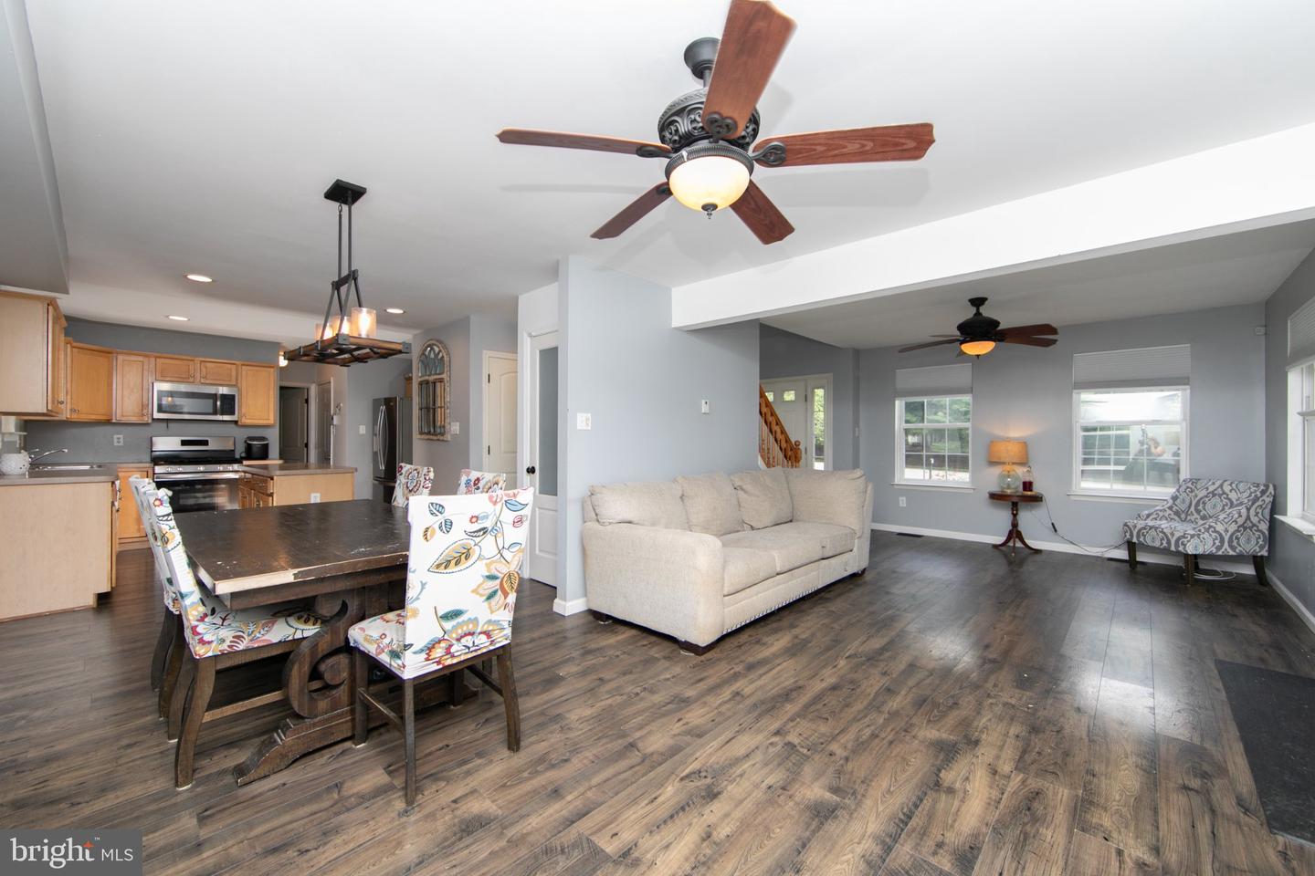 671 Lantern Way Property Photo 7
