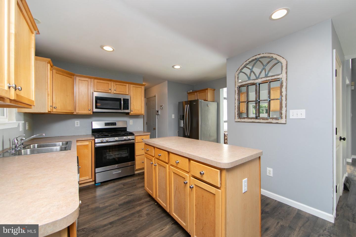 671 Lantern Way Property Photo 11