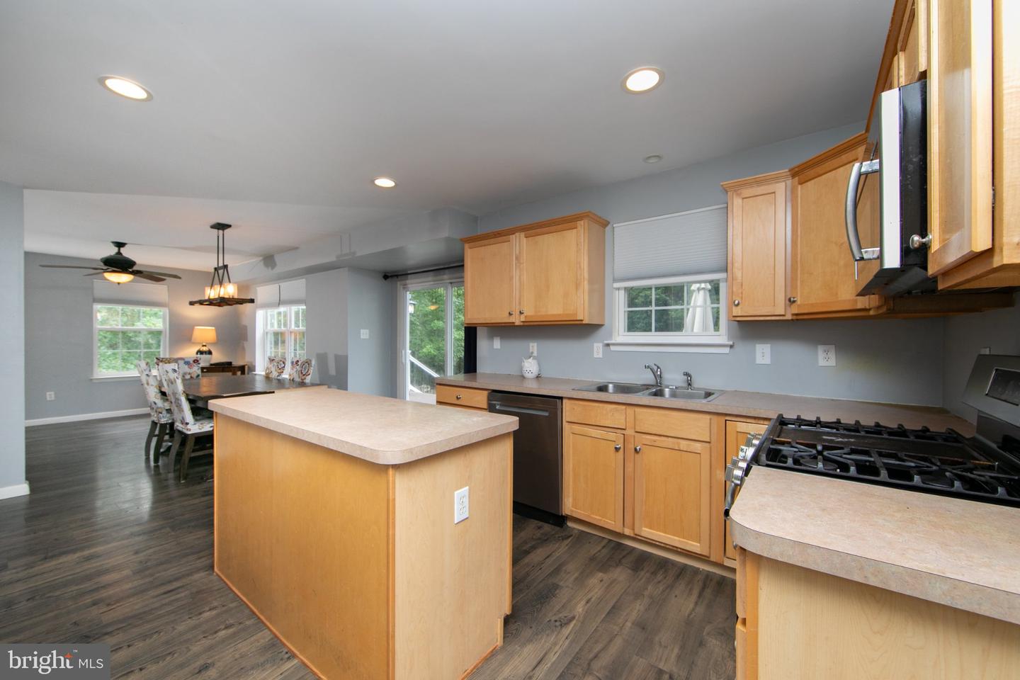 671 Lantern Way Property Photo 13