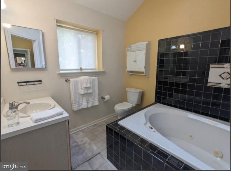 1402 Tristram Cir Property Photo 13
