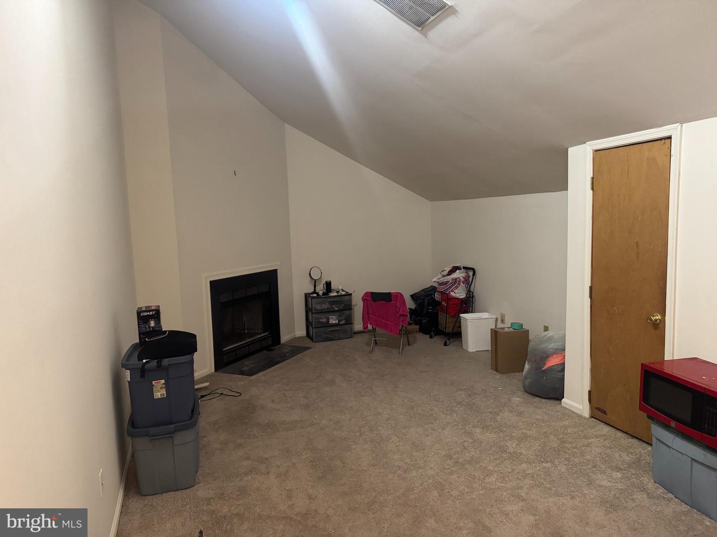106 Steeplechase Ct Property Photo 6