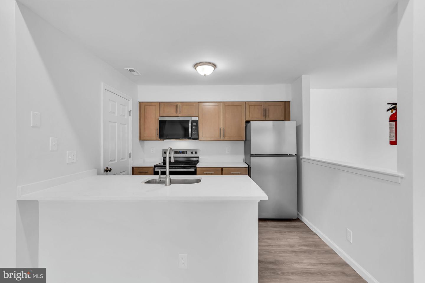 454 Durham Ct Property Photo 8