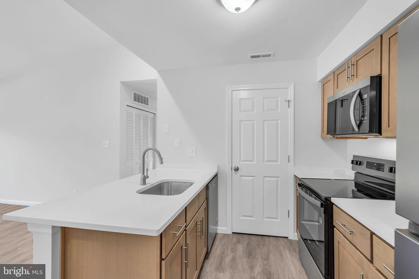 454 Durham Ct Property Photo 10
