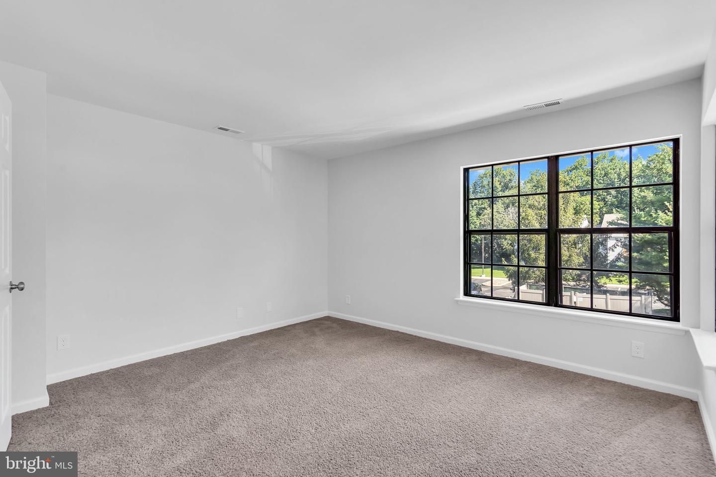 454 Durham Ct Property Photo 15