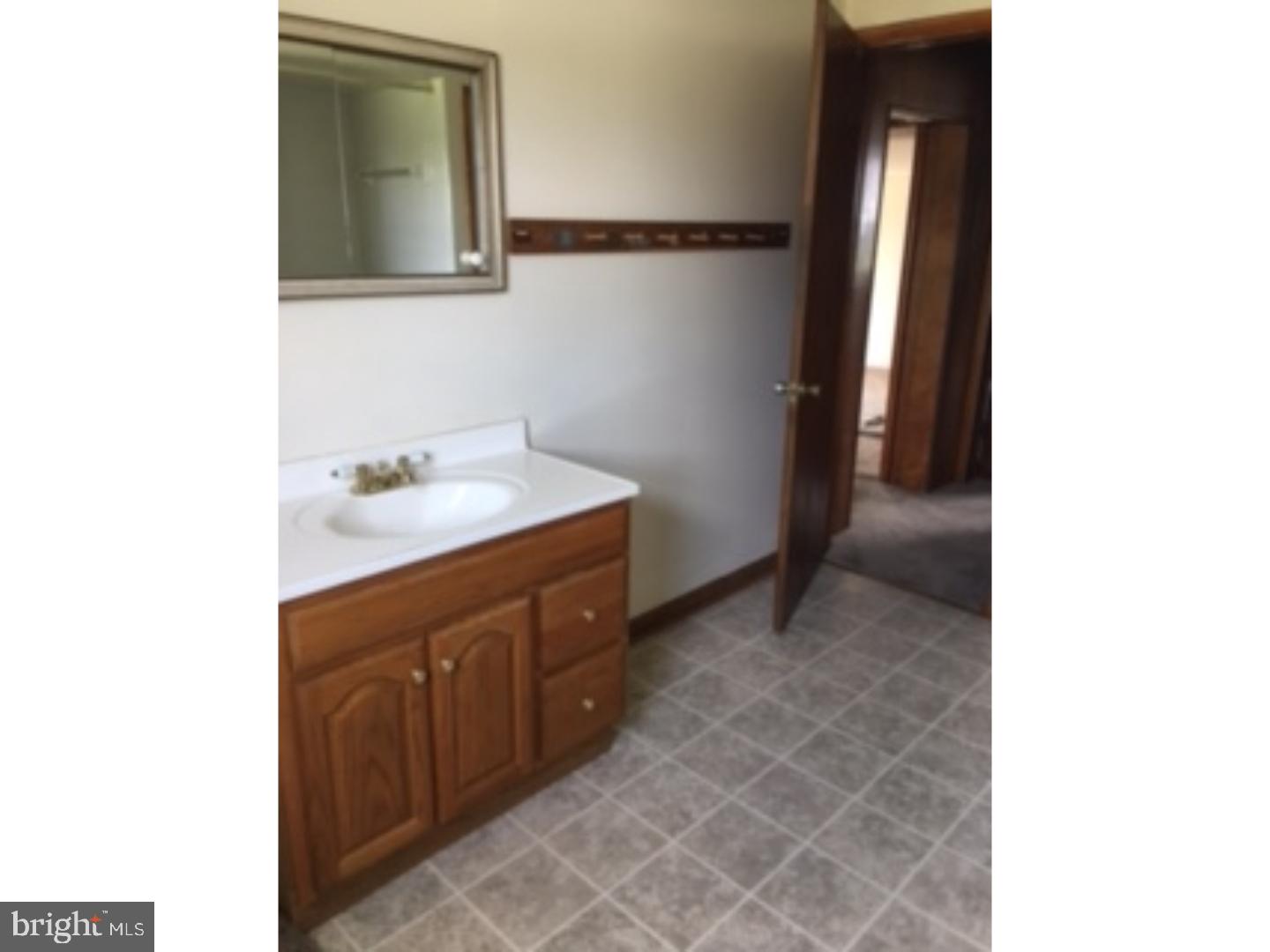 167 E Wolfert Station Rd Property Photo 10