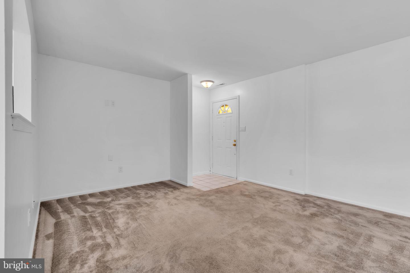 155 Steeplechase Ct Property Photo 5
