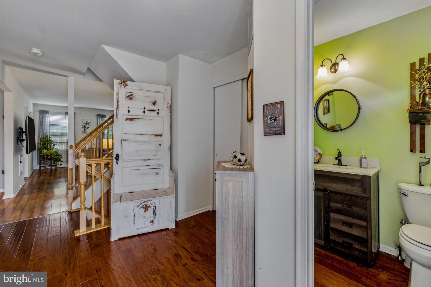 2 Hetton Ct Property Photo 2