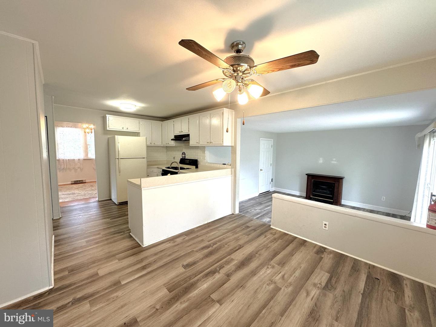 310 Fish Pond Rd Property Photo 6