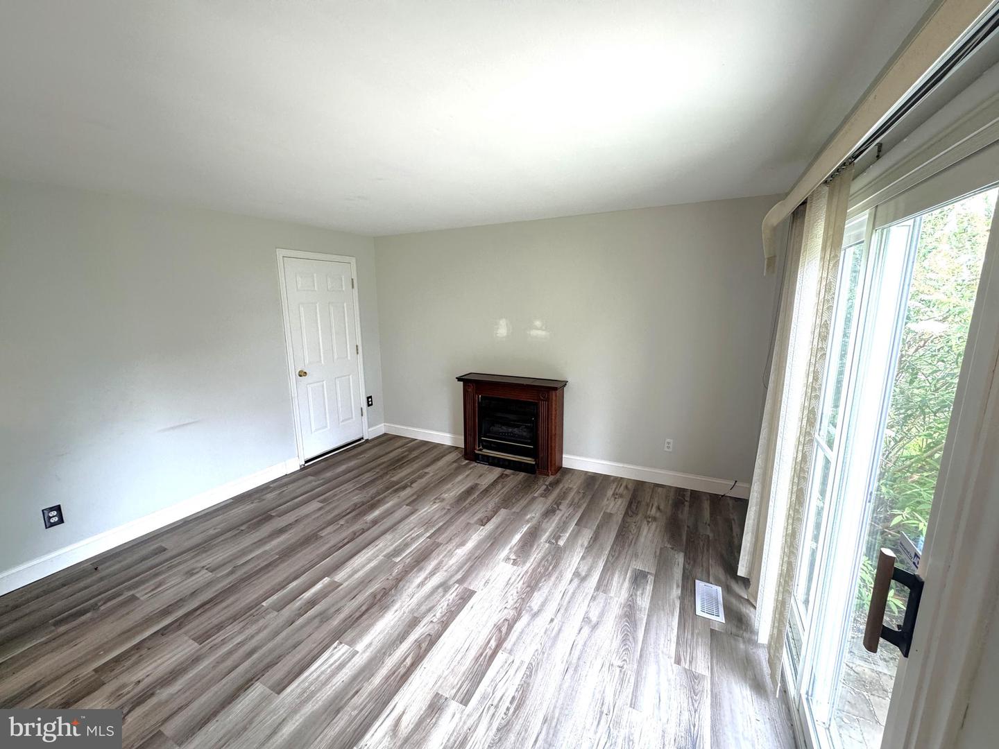 310 Fish Pond Rd Property Photo 7
