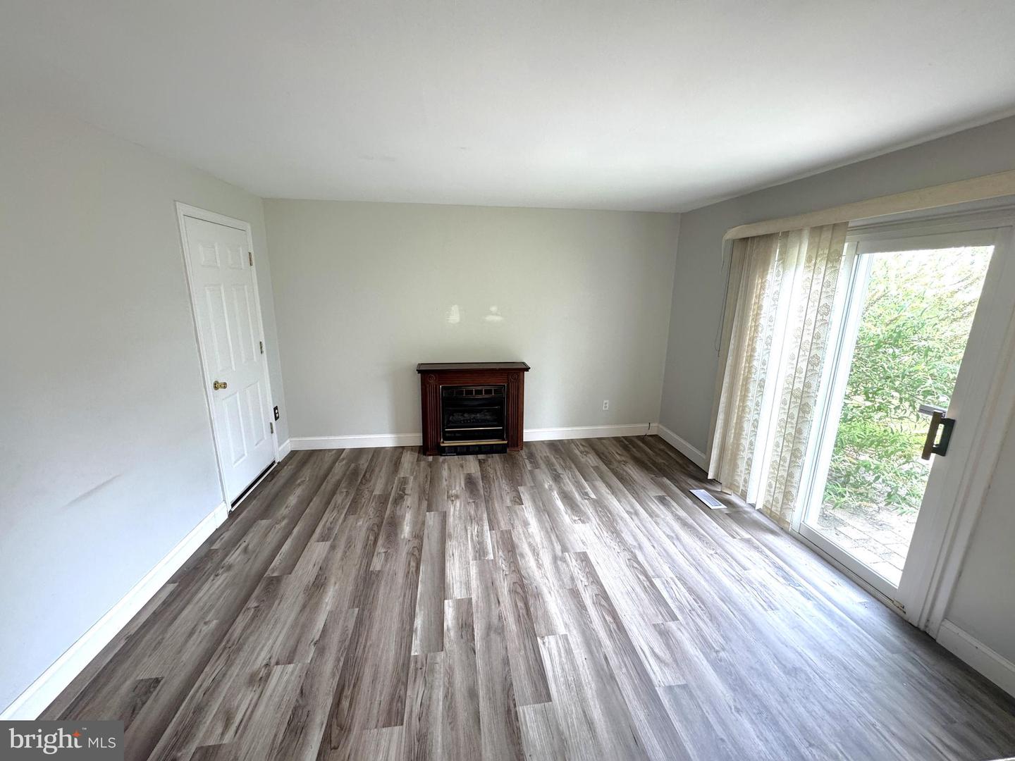 310 Fish Pond Rd Property Photo 8