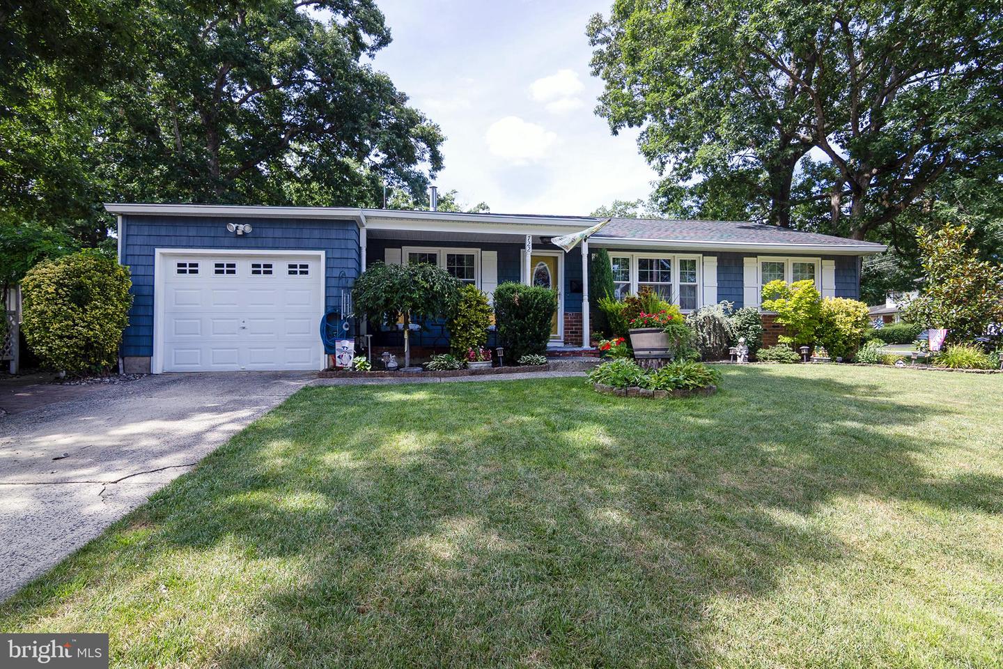 722 Jefferson Dr Property Photo 3