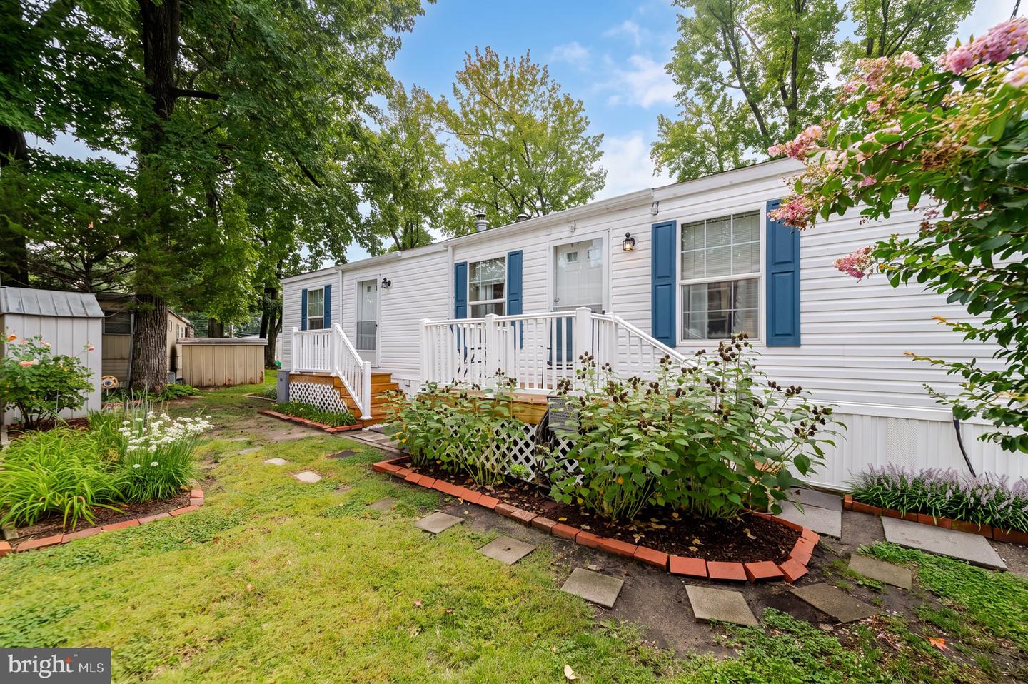 45 Mantua Grove Rd #p-8 Property Photo 1