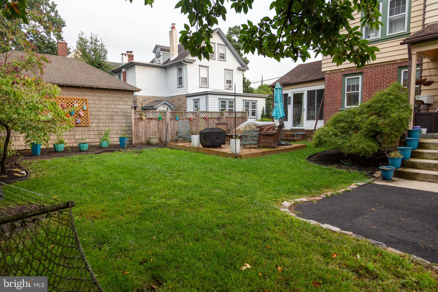 250 Delaware St Property Photo 6