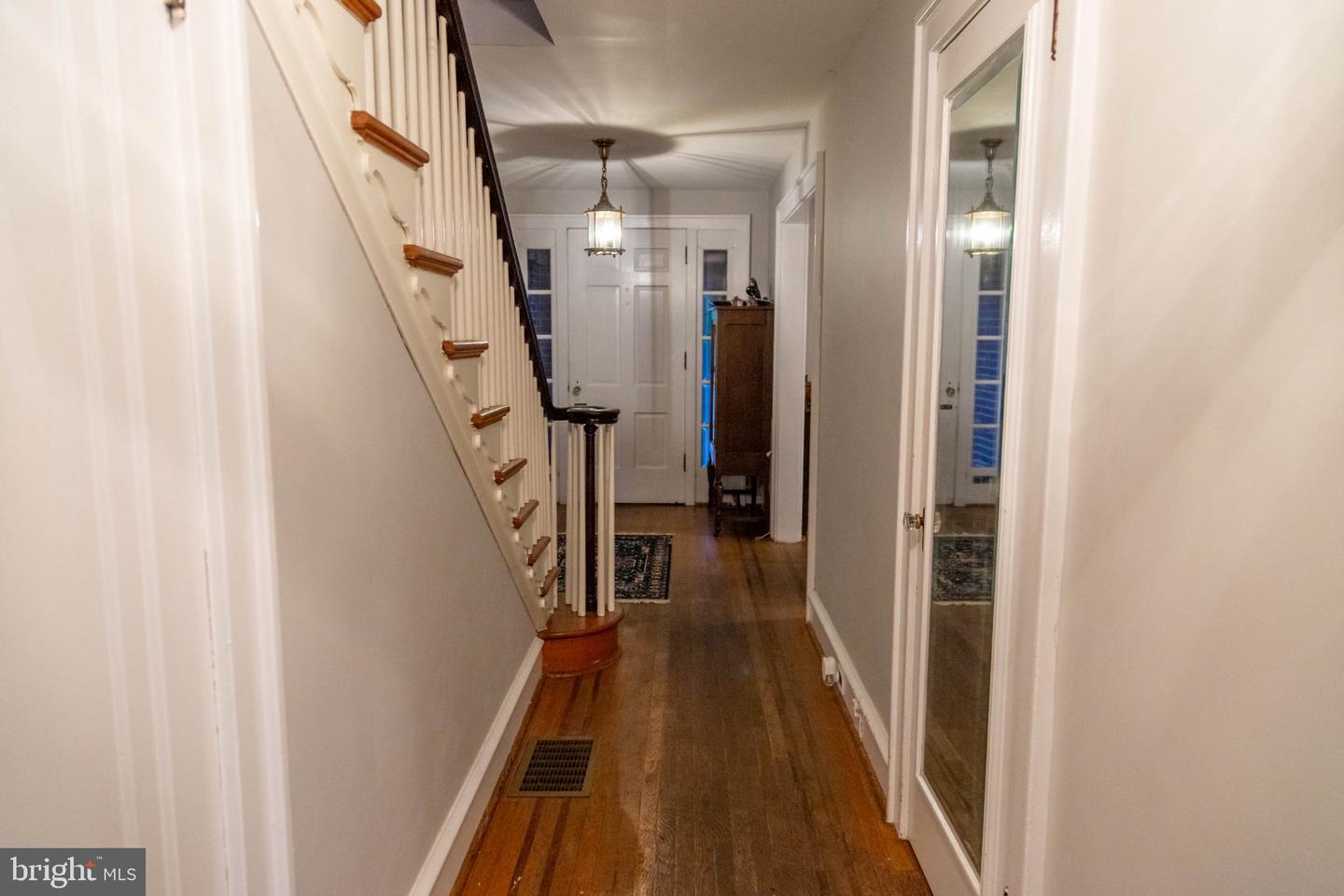 250 Delaware St Property Photo 10