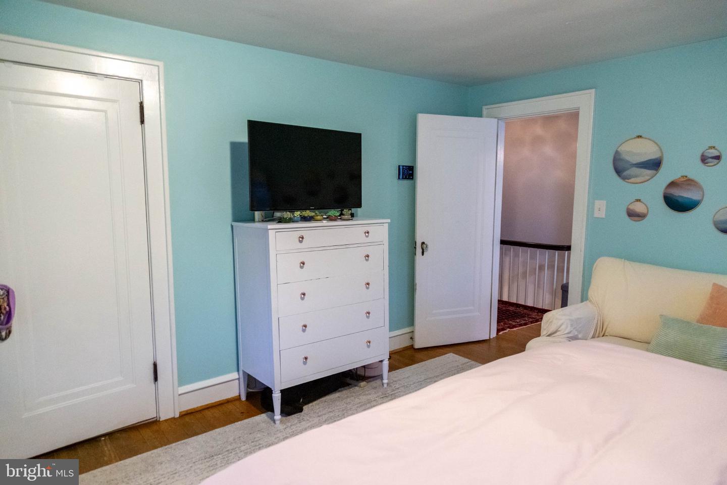 250 Delaware St Property Photo 32