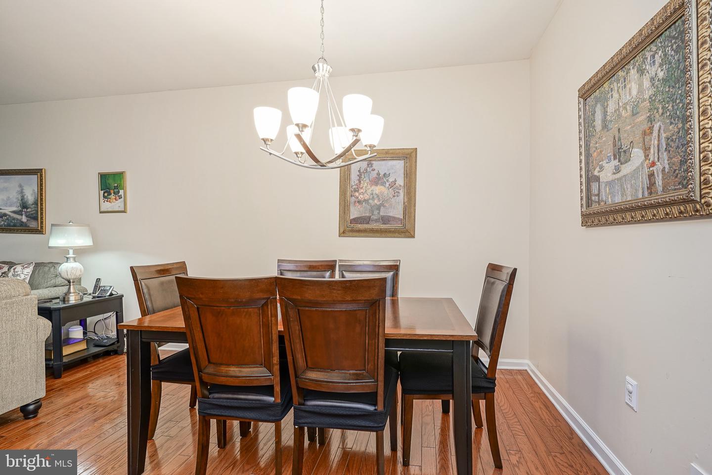135 Chancellor Dr Property Photo 7