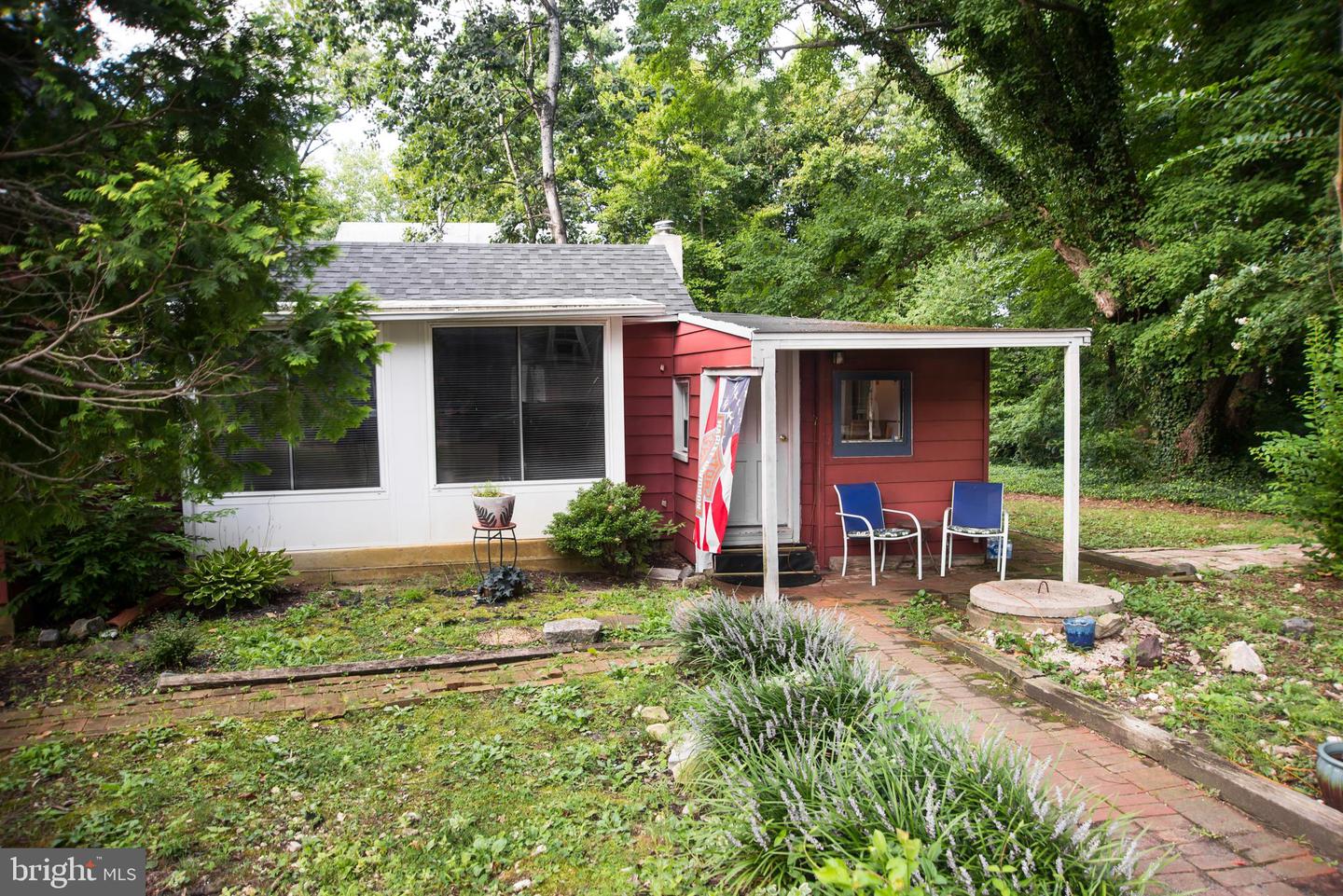 632 1st Ave Property Photo 5