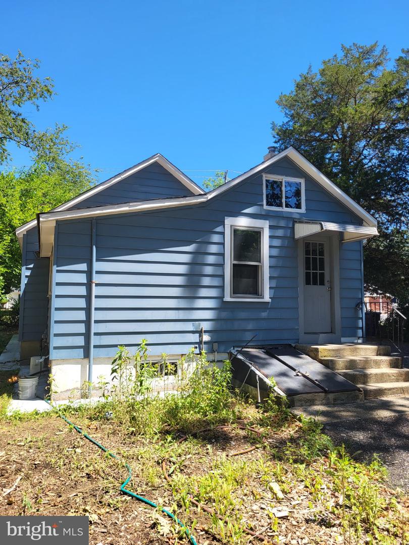 1722 Winslow Rd Property Photo 8