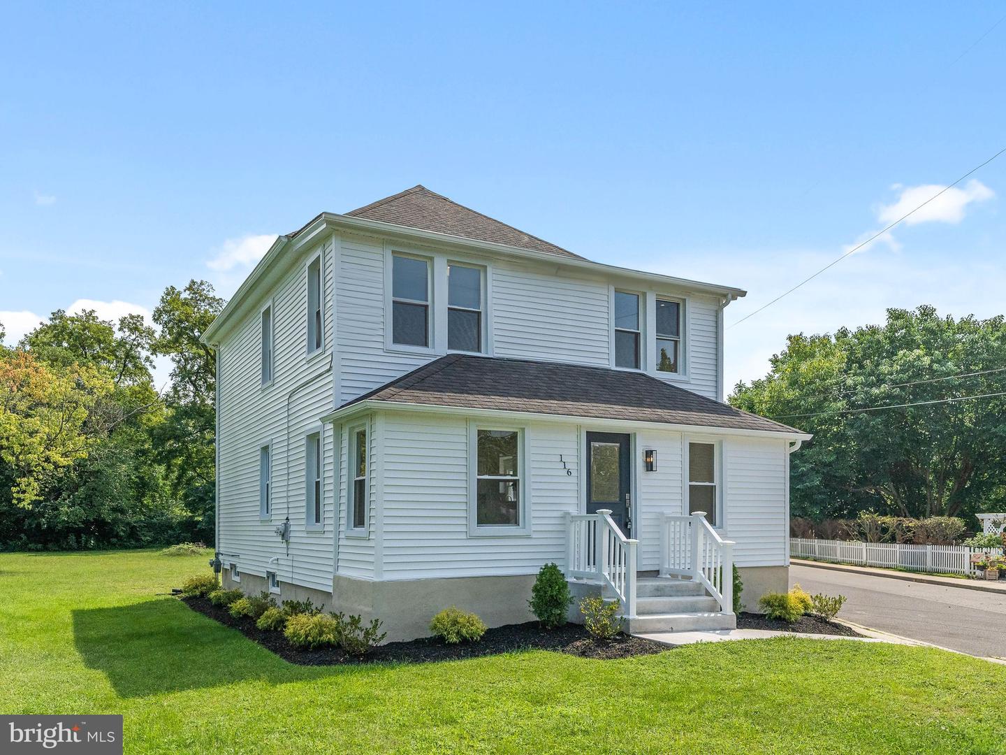 116 Swedesboro Ave Property Photo 4