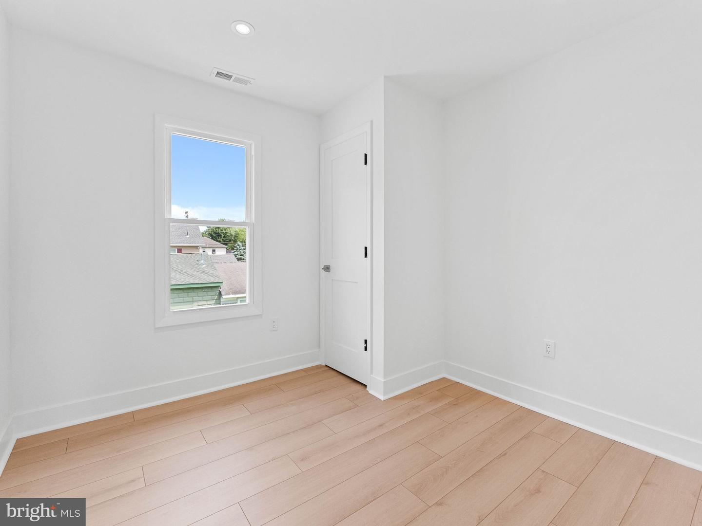 116 Swedesboro Ave Property Photo 19