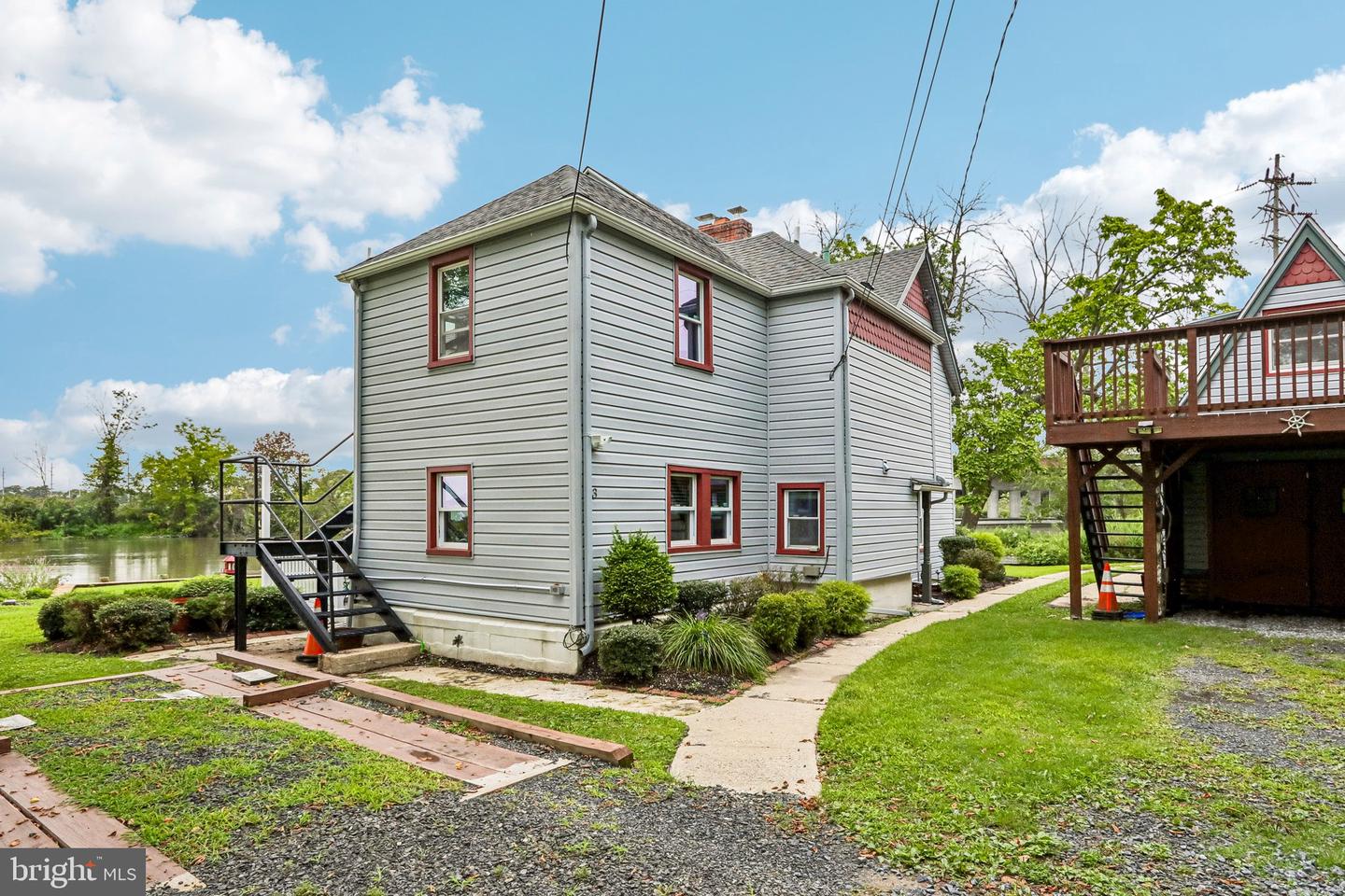3 S Bridgeport Rd Property Photo 44