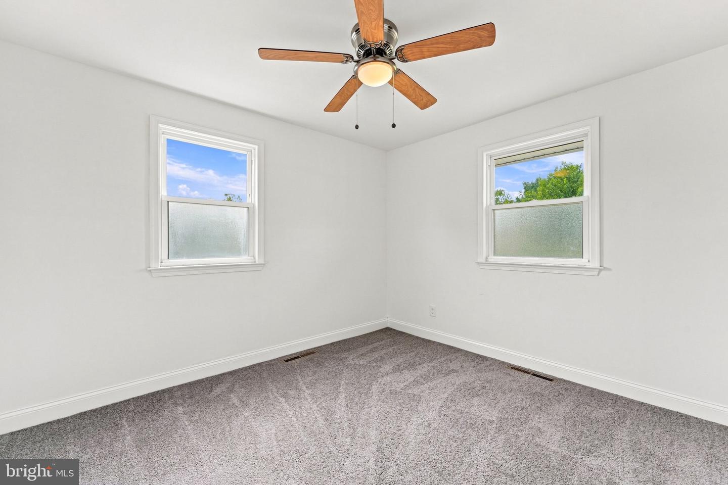 546 Muhlenberg Ave Property Photo 23