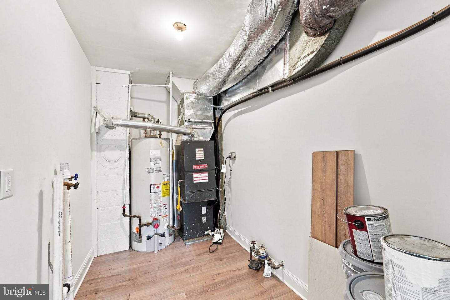 546 Muhlenberg Ave Property Photo 33