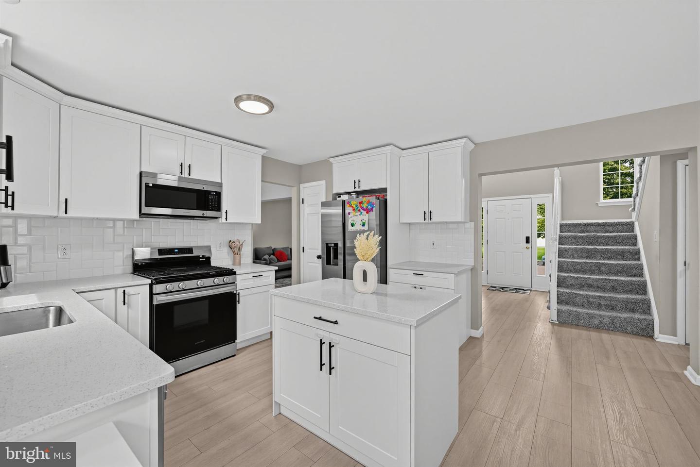139 Betsy Ross Way Property Photo 2