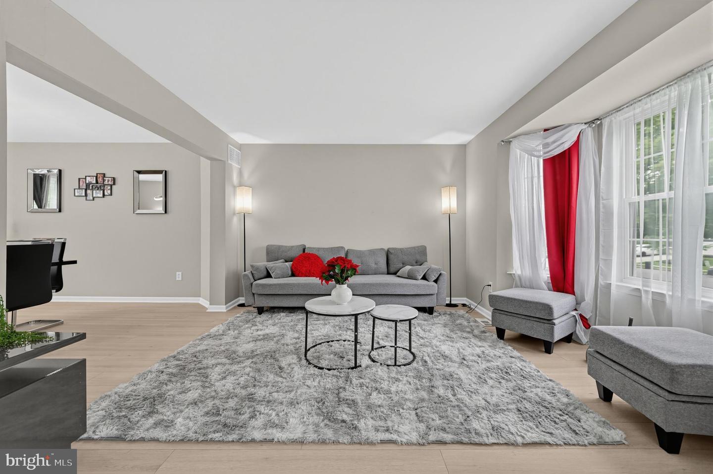 139 Betsy Ross Way Property Photo 8