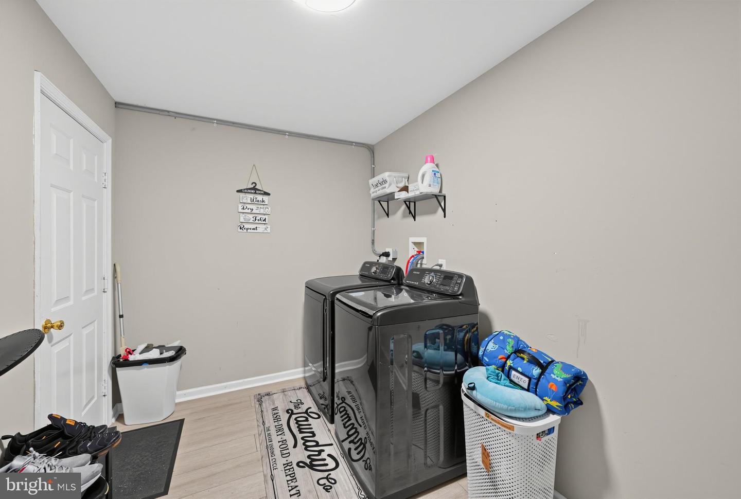 139 Betsy Ross Way Property Photo 23