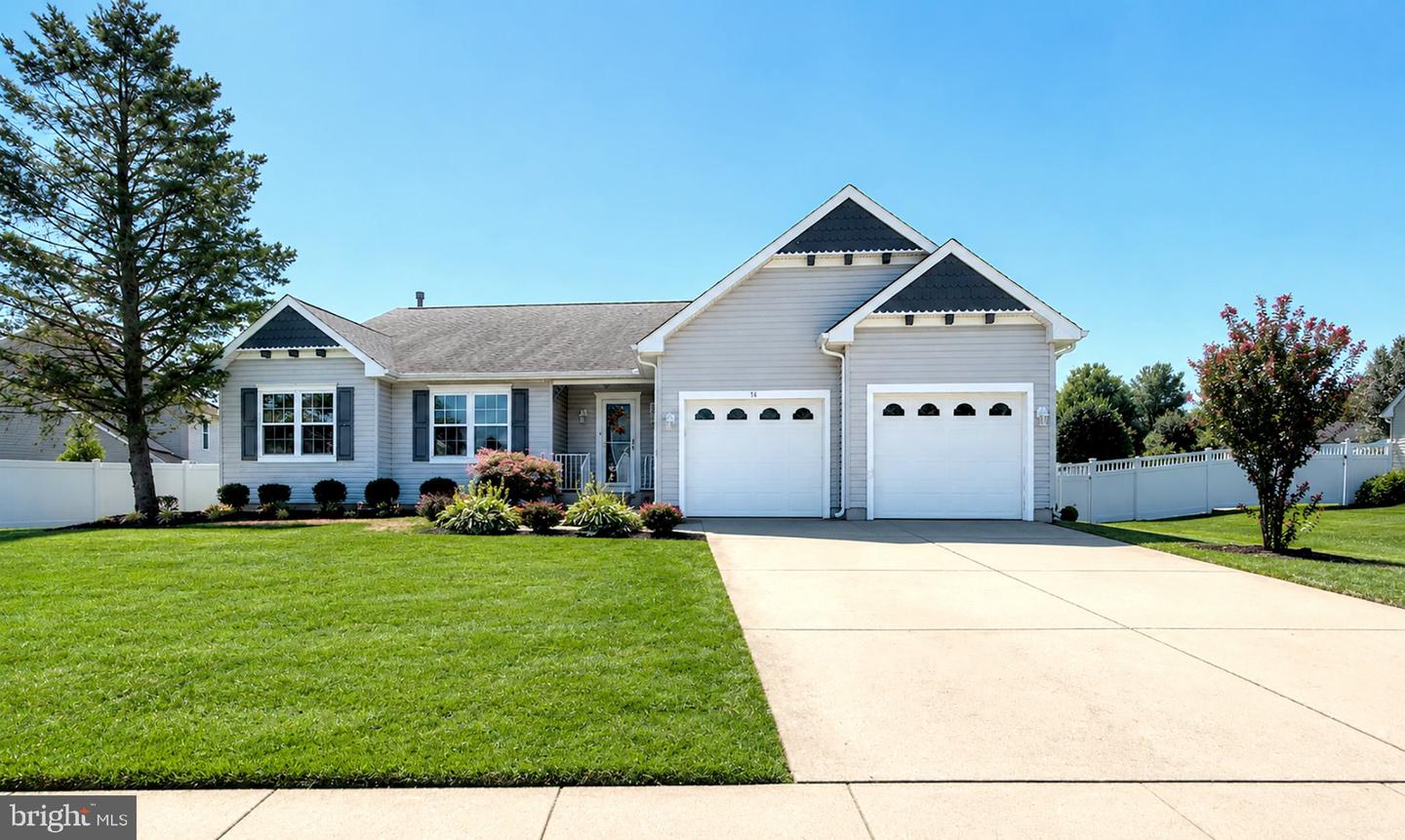 14 BRIARWOOD LN