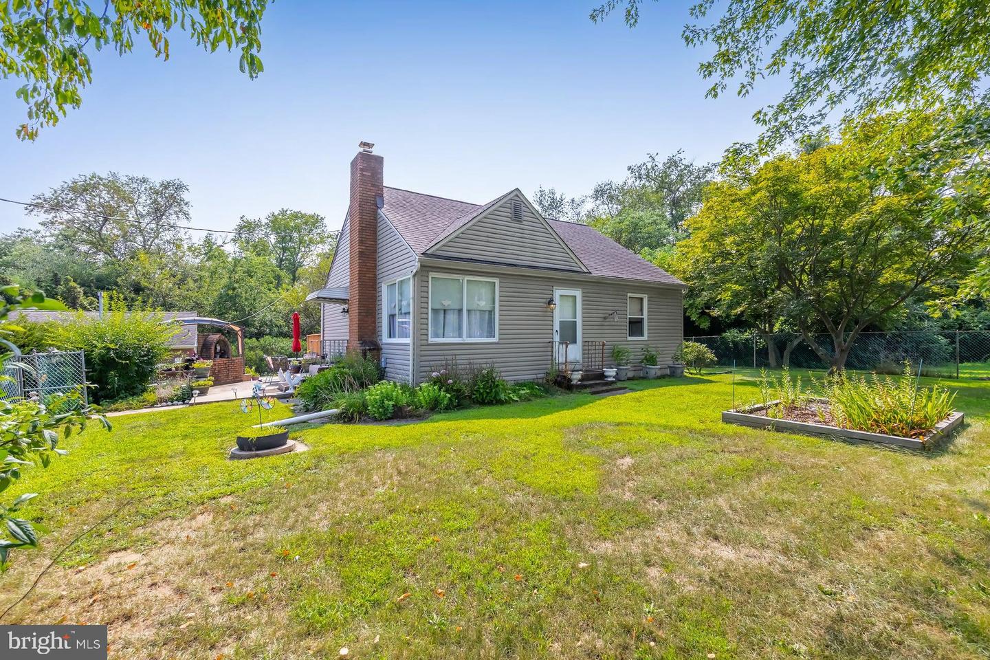 432 Mullica Hill Rd Property Photo 3