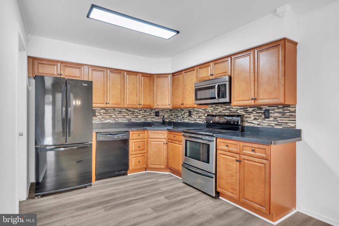 21 Uxbridge Pl Property Photo 4
