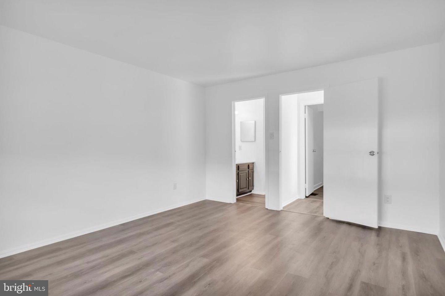 21 Uxbridge Pl Property Photo 7