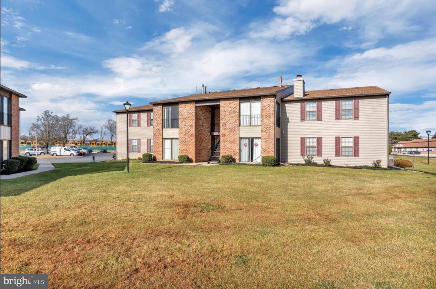21 Uxbridge Pl Property Photo 9