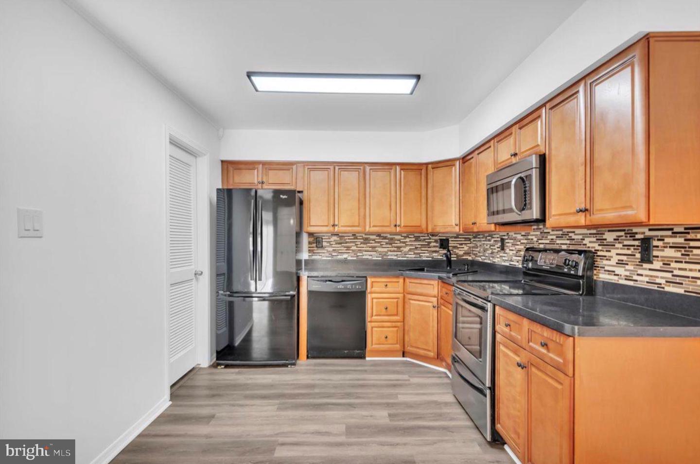 21 Uxbridge Pl Property Photo 14