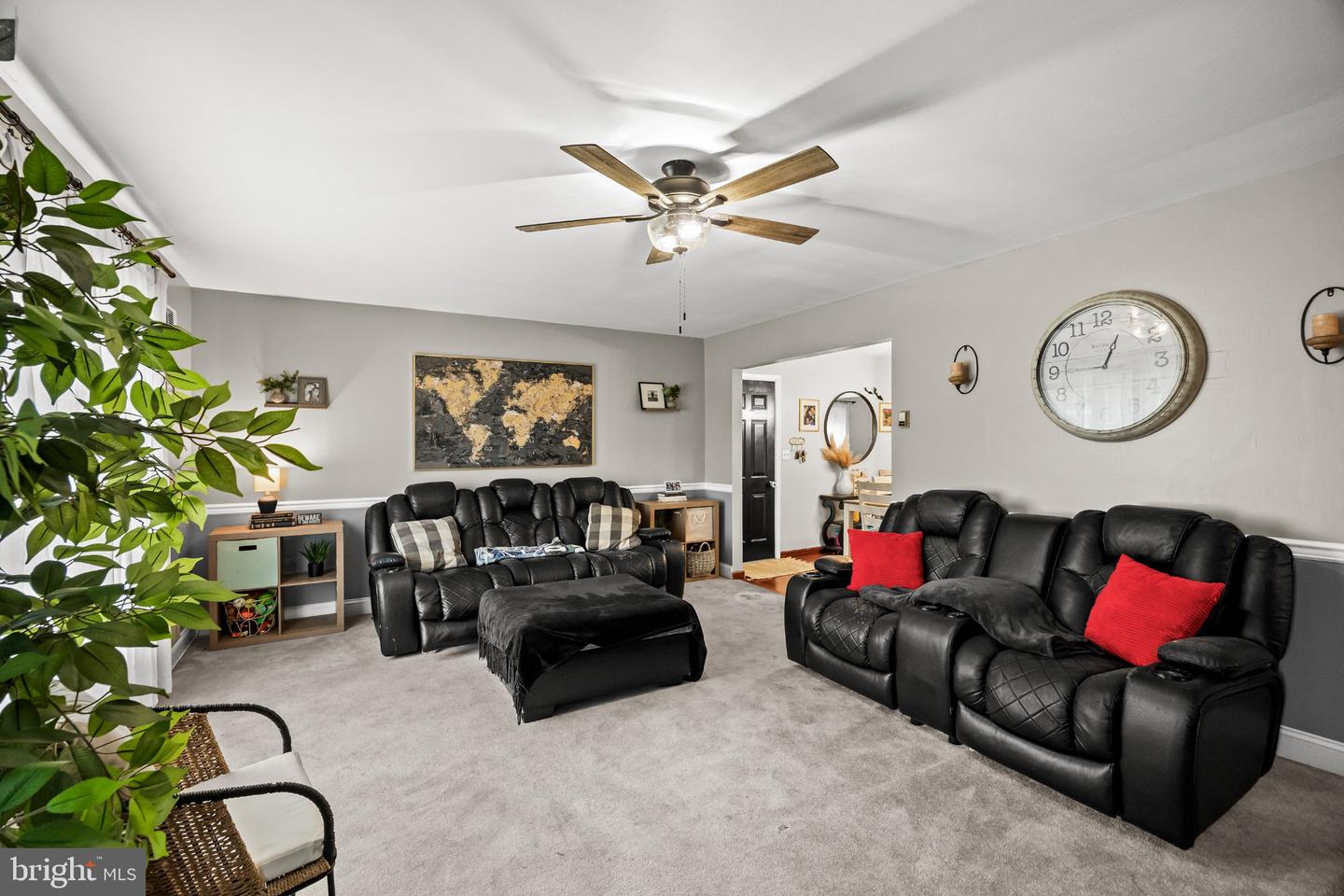 2 Atlas Ct Property Photo 4