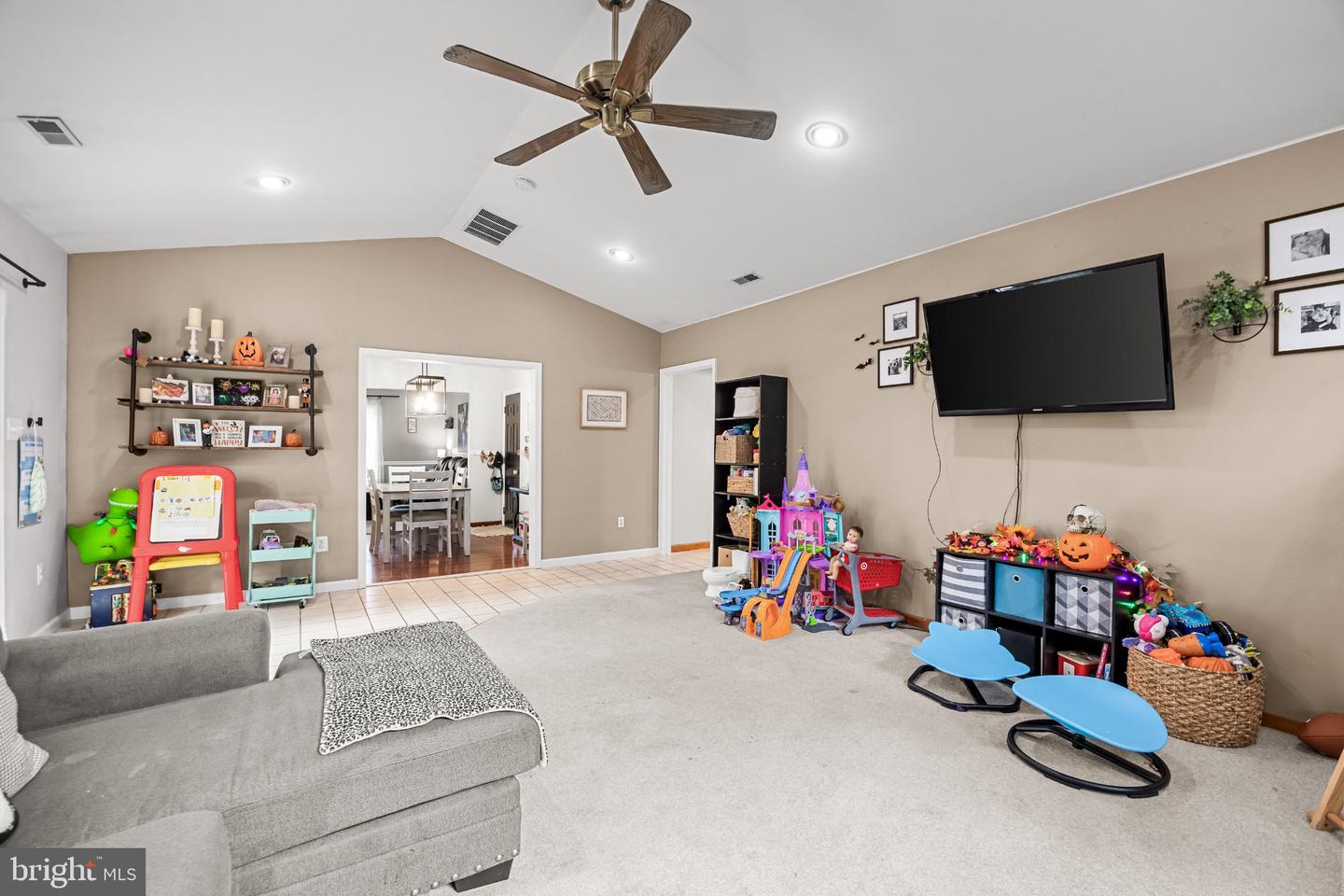 2 Atlas Ct Property Photo 15