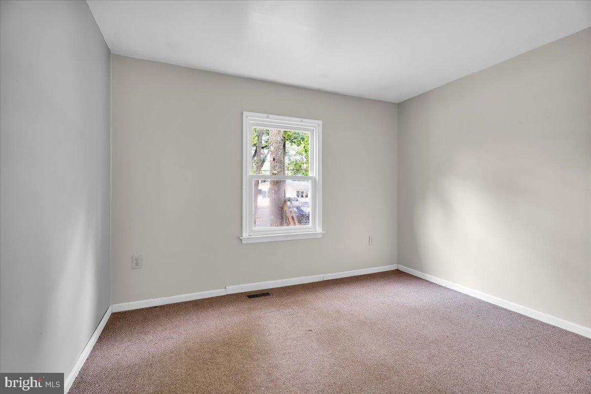 1425 12th Ave Property Photo 11