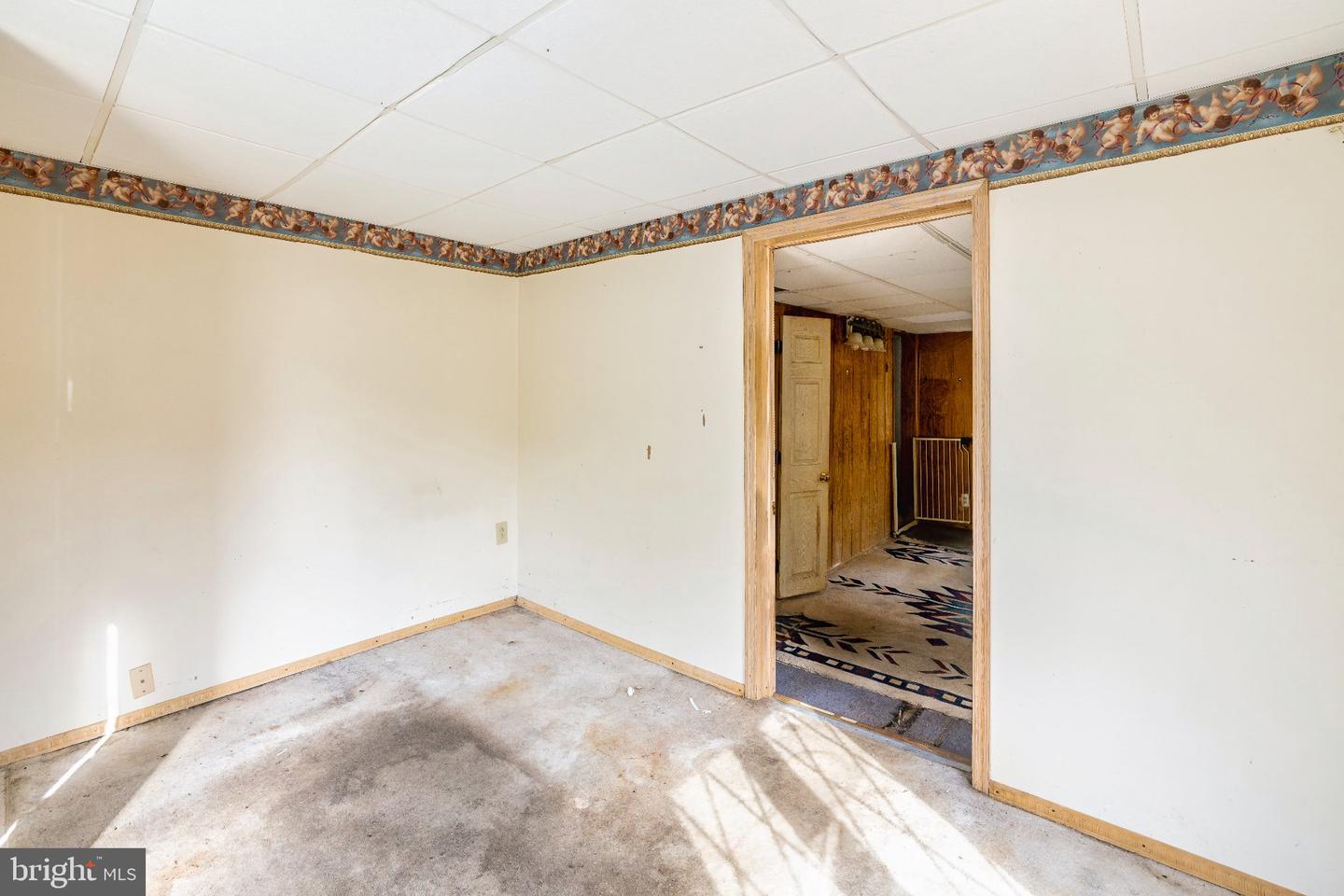 759 Main St Property Photo 2