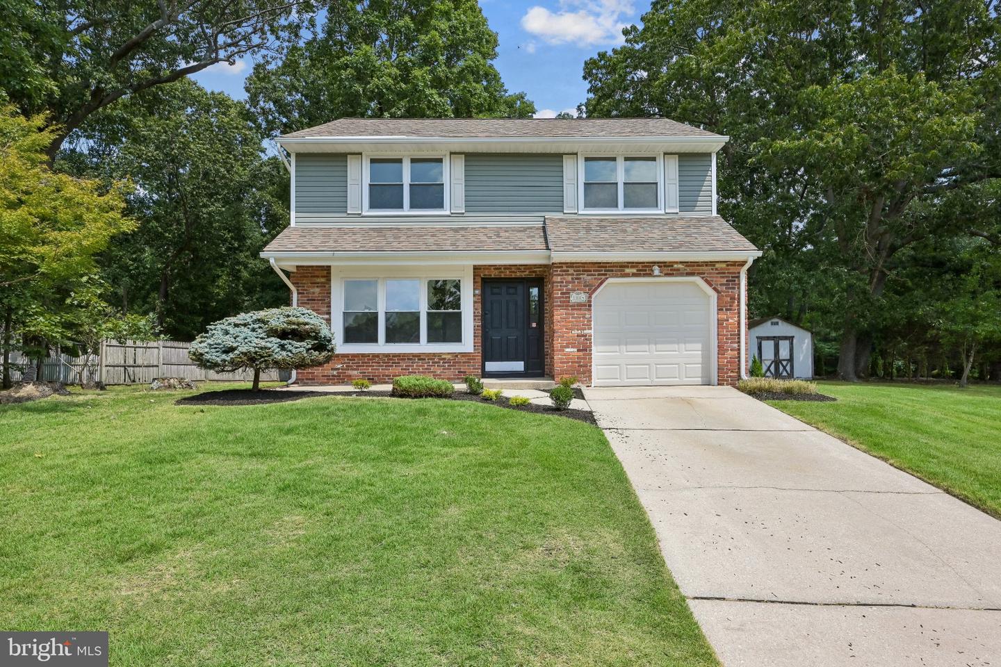 1804 LILLIAN DR Property Photo 1