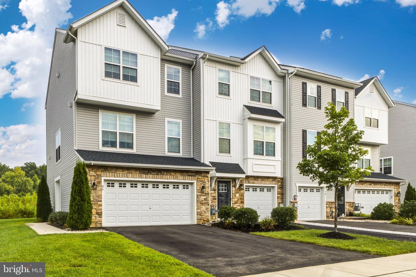 86 AVIARY RD