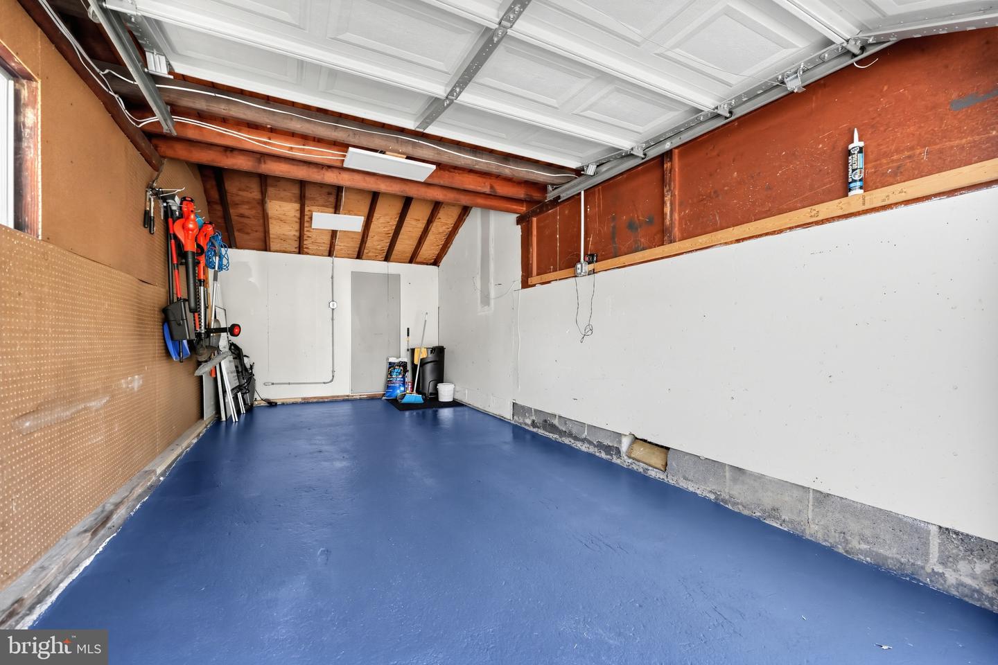 588 Barlow Ave Property Photo 32