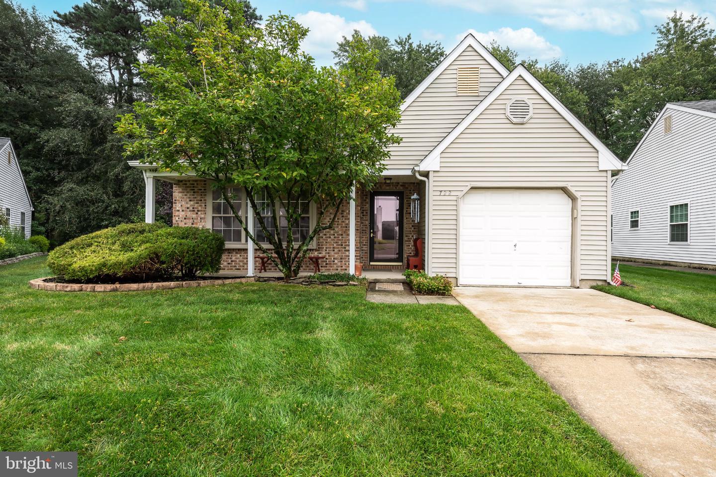 722 Bordeaux Ct Property Photo 1