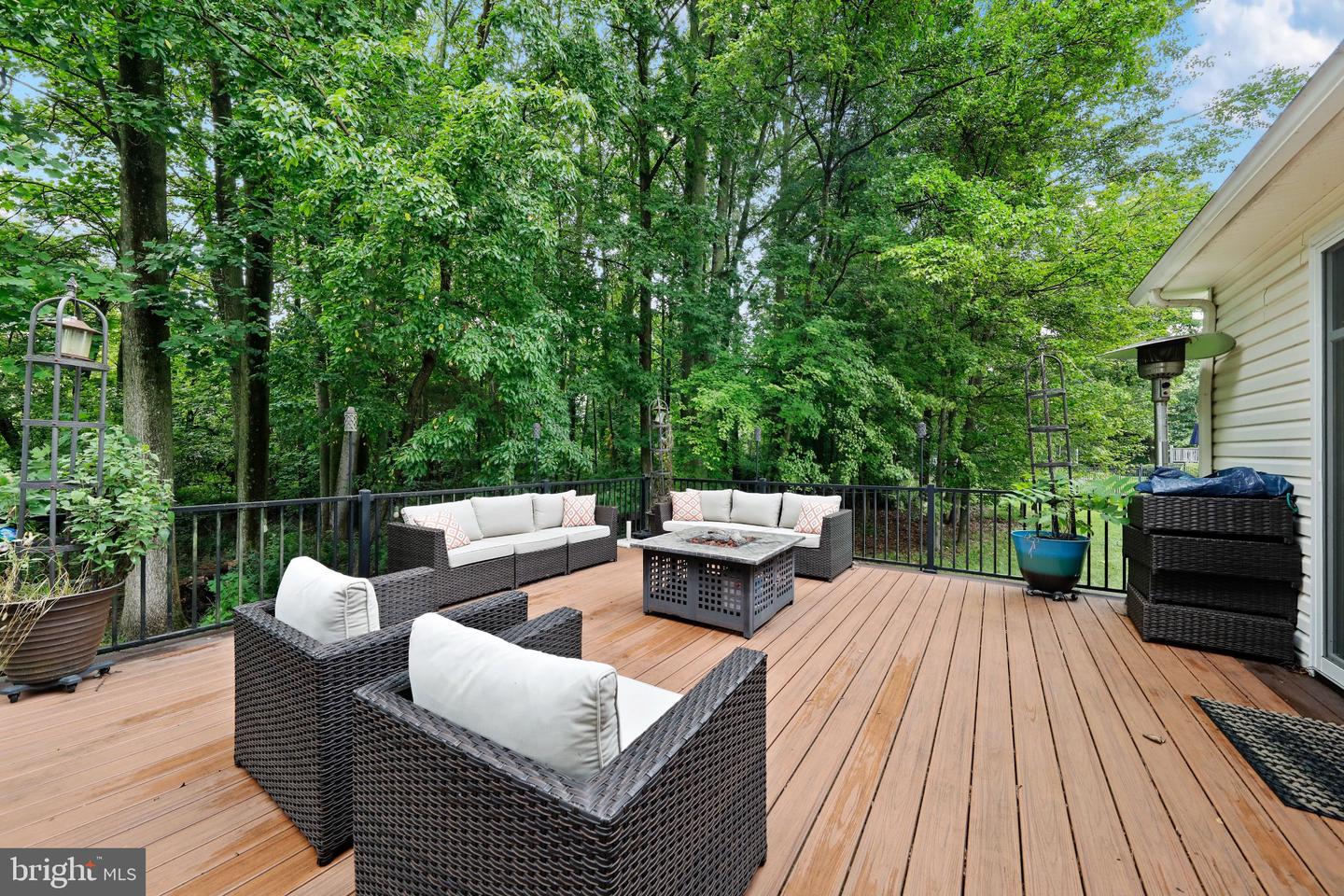 6 Armitage Ct Property Photo 13